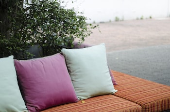 the tarntawan hotel surawong bangkok