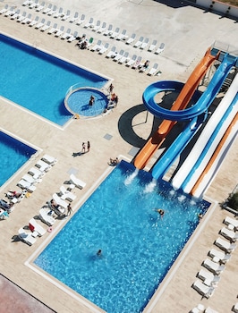 burgaz resort aquapark hotel