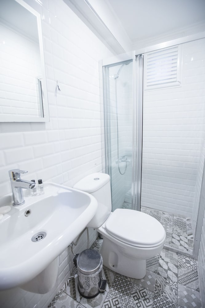 cheers vintage hostel