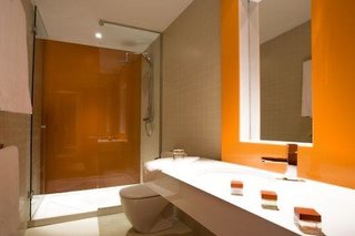 room mate oscar madrid