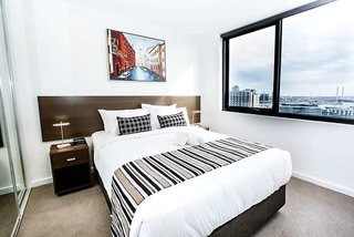 spencer street apartments