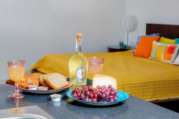 Modern Hotel Aruba,Eagle Beach>>Aruba,4 star