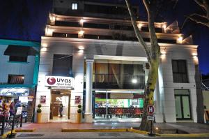uvas apart hotel