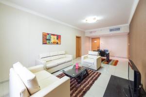 Crystal Plaza Hotel,Sharjah>>Dubai,2 star