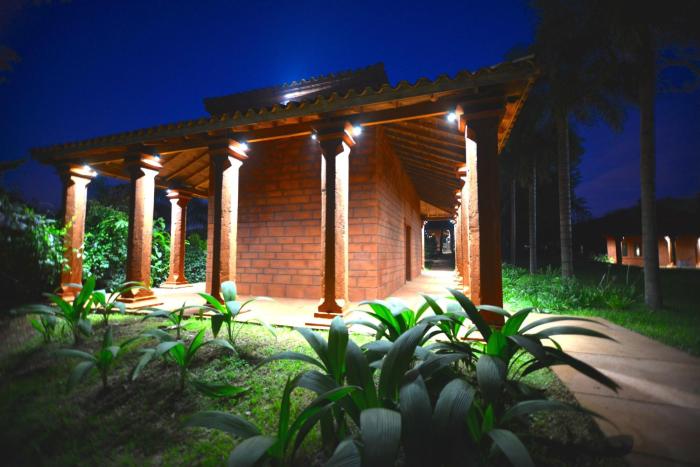 guamini mision hotel