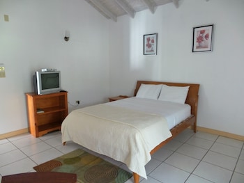 Coco Rose Guesthouse,Near Urlings Moravian Church,2.5 star