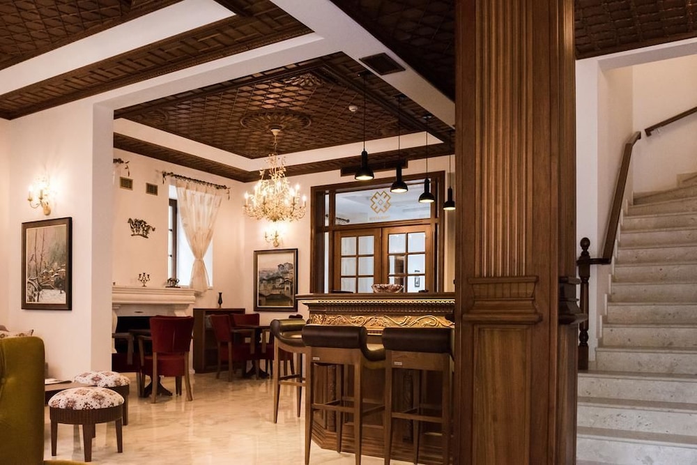 hotel argjiro