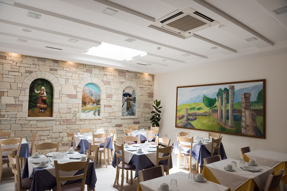 hotel argjiro
