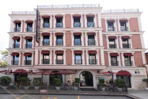 Eler Hotel,Tirana County>>Tirana,3 star