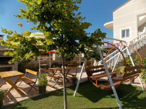 Hotel Chris,Ksamil>>Borsh,3 star