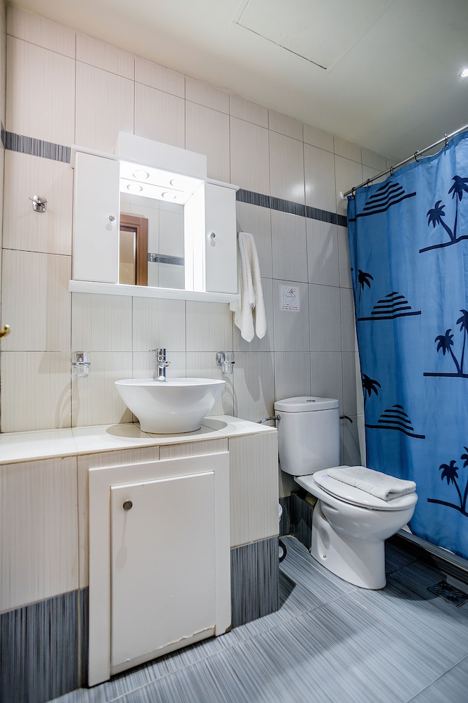 thalassa apart hotel