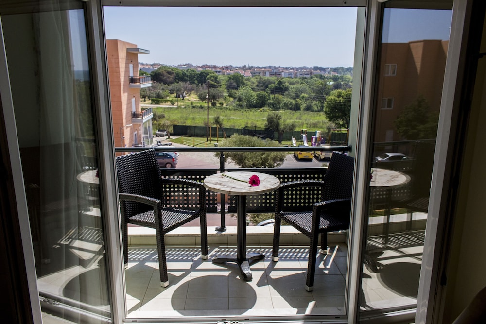 thalassa apart hotel