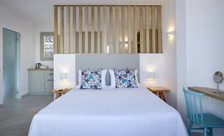 Aperanto Suites,Fira>>Finikia,4 star