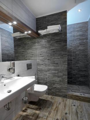 Hotel Viktor,Petrzalka>>Bratislava,3 star