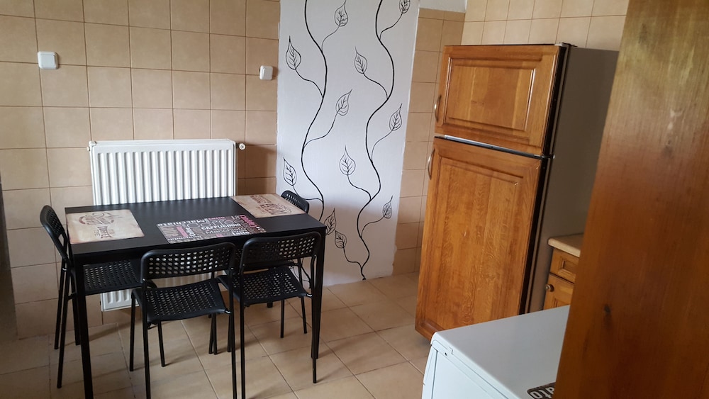 markopoulo mesogaias