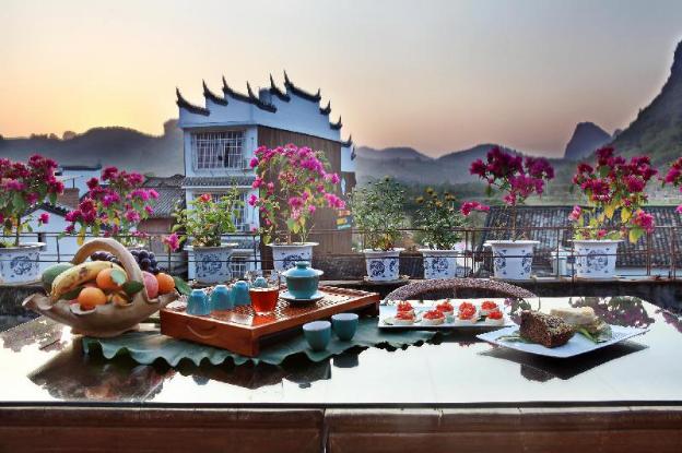 yangshuo village inn