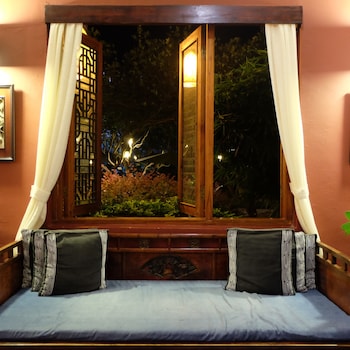 yangshuo village inn