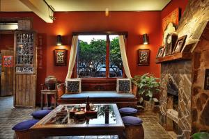 yangshuo village inn