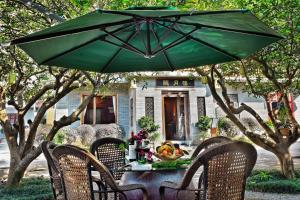 yangshuo village inn