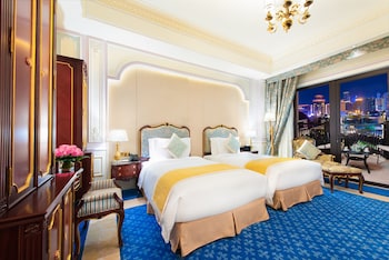 legend palace hotel