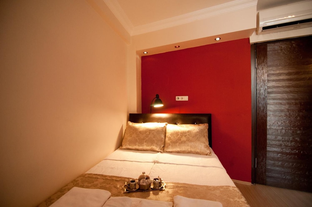 magnificent hotel