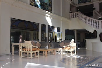 Club Morocco Beach And Country Club,Subic>>Central Luzon,3 star