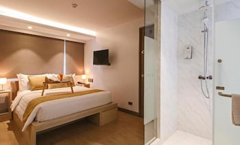 the mini suites eton tower makati