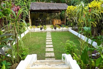 guindulman bay tourist inn