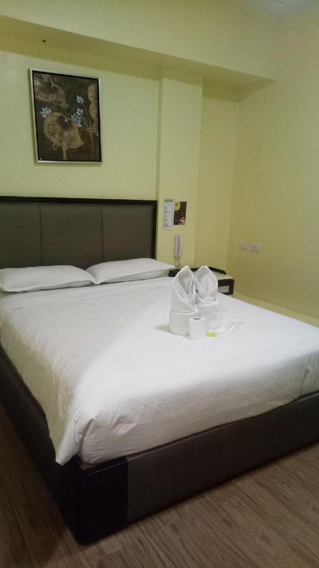 meaco royal hotel plaridel