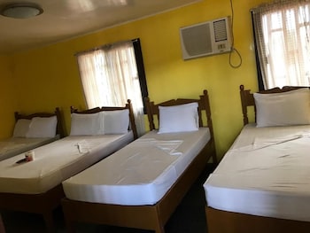 luis bay travellers lodge coron