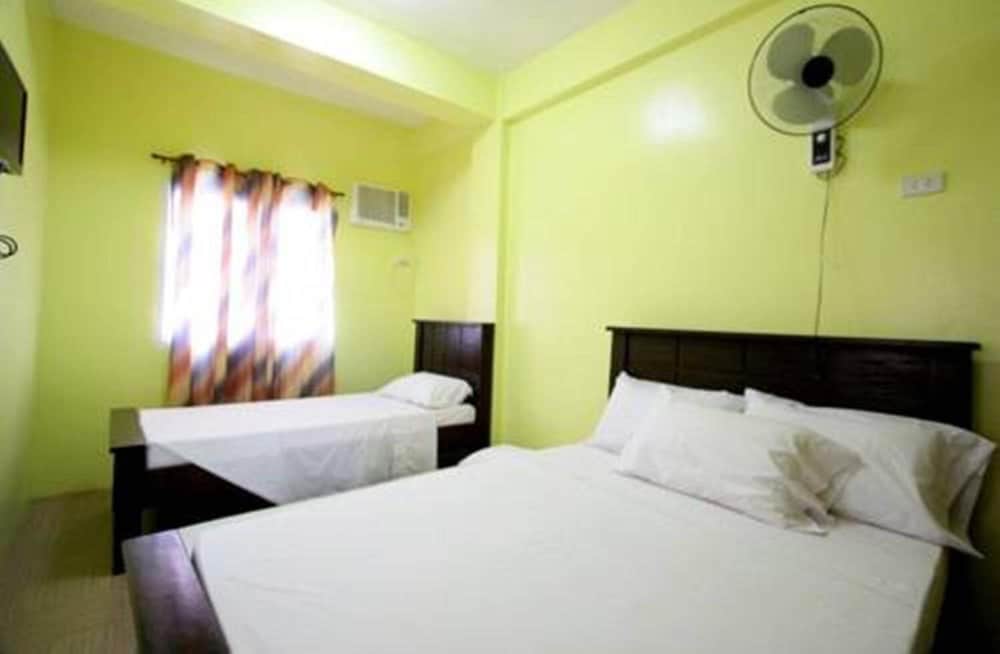 luis bay travellers lodge coron