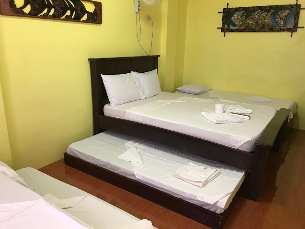 luis bay travellers lodge coron