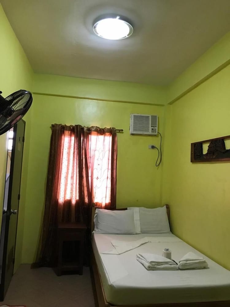 luis bay travellers lodge coron