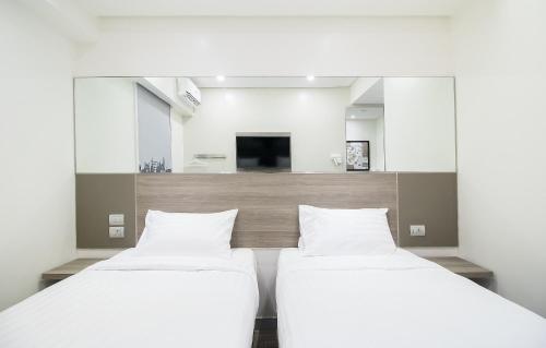 Red Planet Manila Bay,Ermita>>Antipolo,3 star