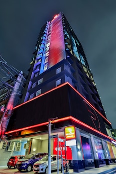 red planet manila bay