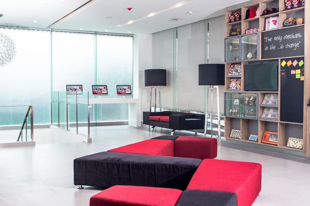 red planet manila bay