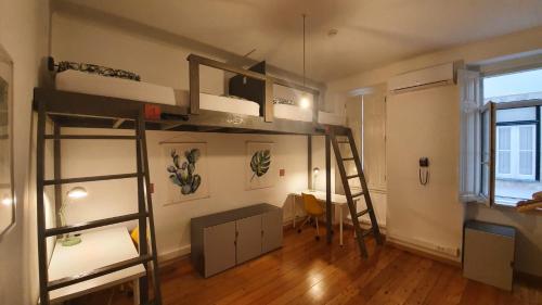 Wot Lisbon Patio - Hostel,Coracao De Jesus>>Avenidas Novas,2 star