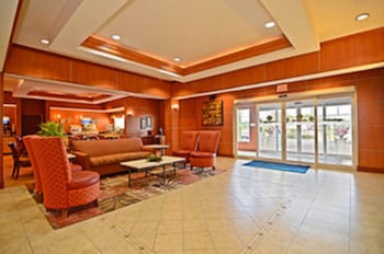 holiday inn express and suites bonifay by ihg