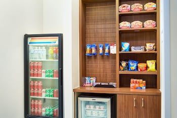 holiday inn express and suites bonifay by ihg