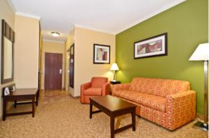holiday inn express and suites bonifay by ihg