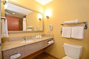 holiday inn express and suites bonifay by ihg