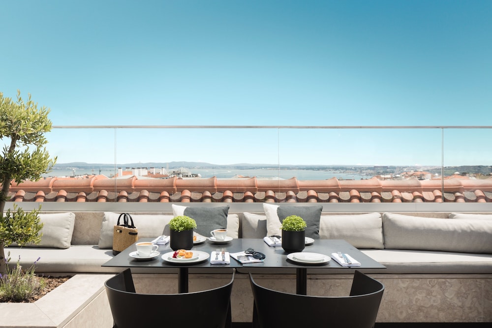 the lumiares hotel and spa