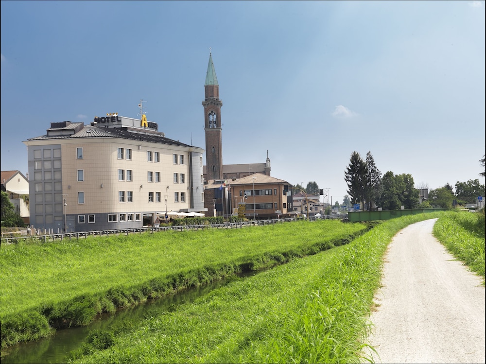 Hotel Ariston,Camposampiero>>Campodarsego,4 star