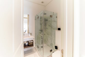 villa baixa lisbon luxury apartments