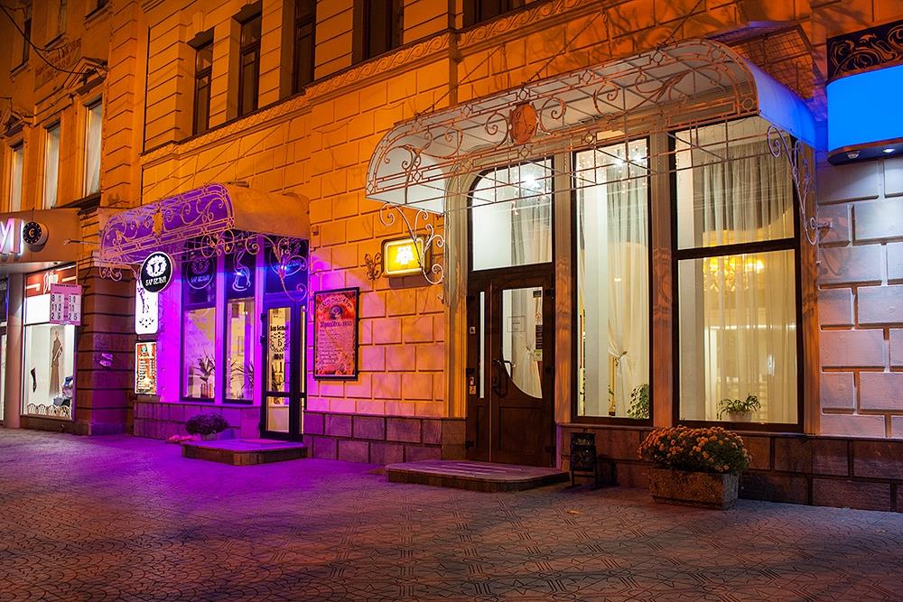 astoria hotel