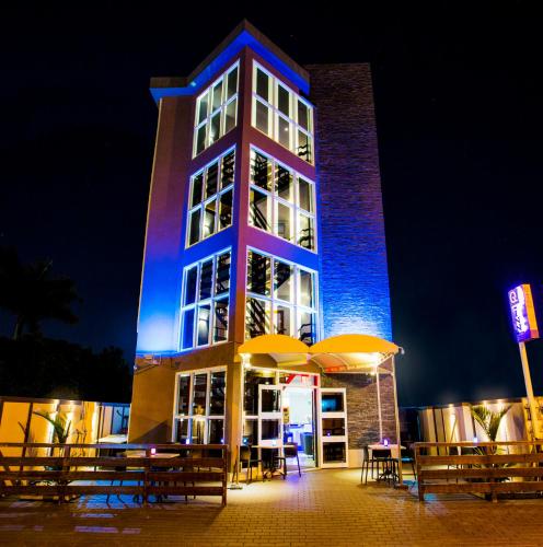 Q-Inn Boutique Hotel,Mosque Keizerstraat>>Paramaribo,3 star