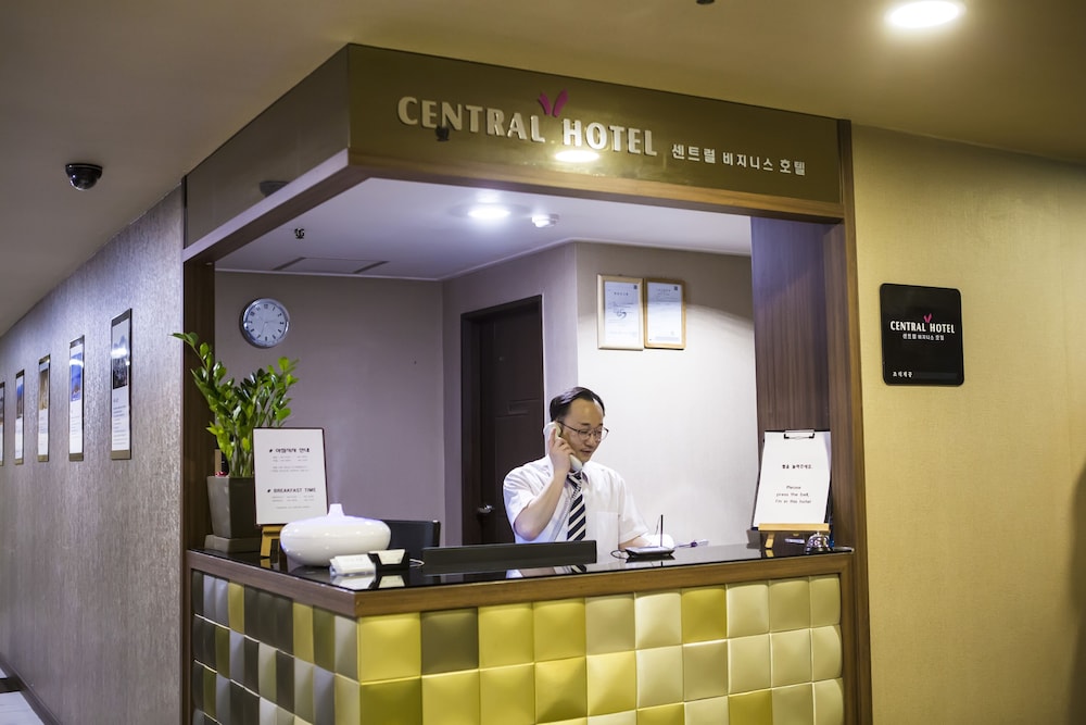 central hotel