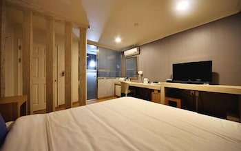 central hotel