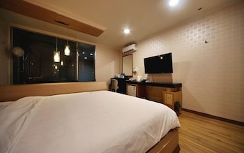 central hotel