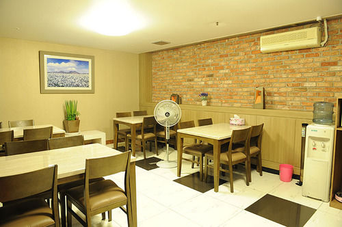 central hotel